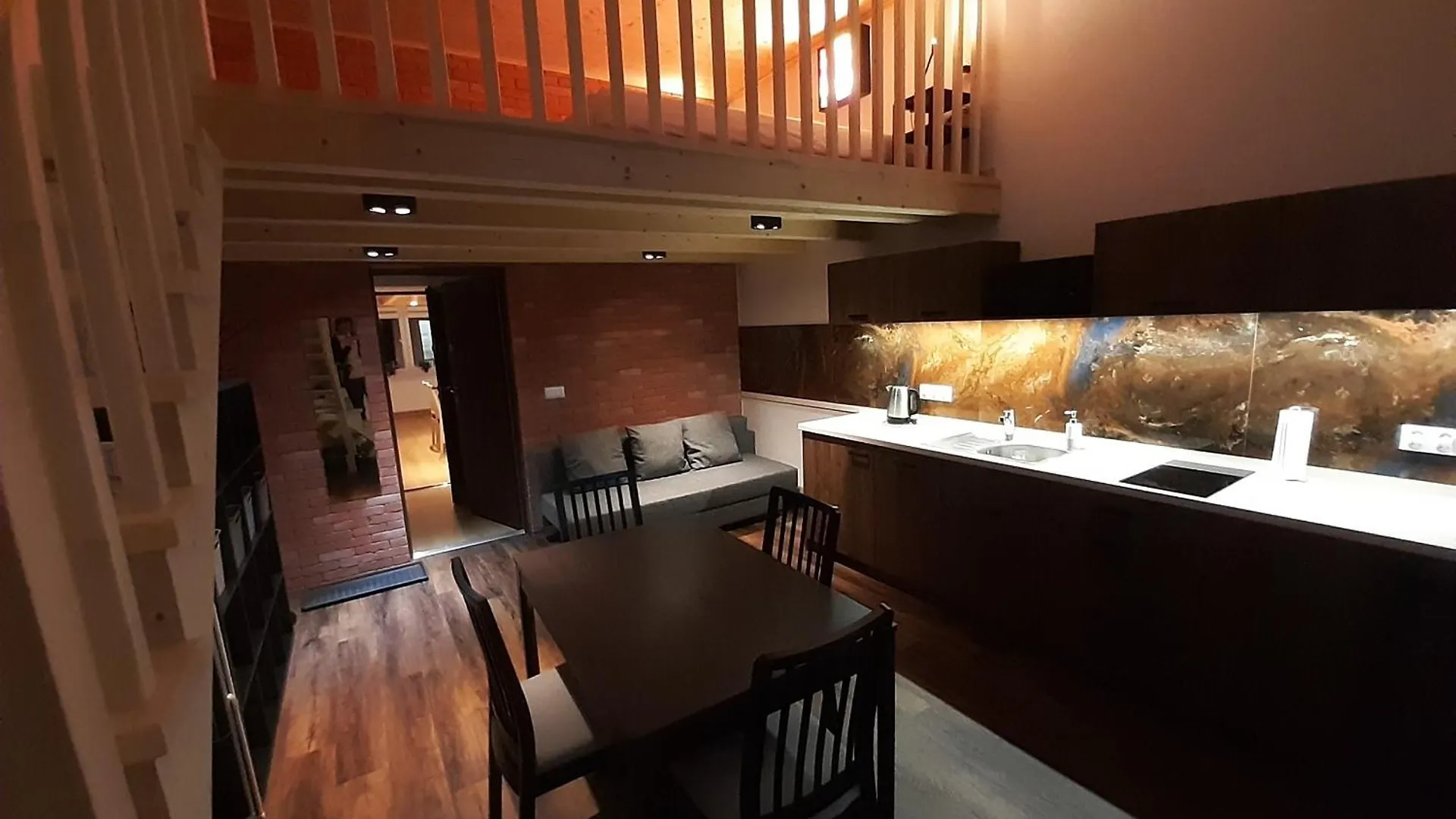 Apartament Blisko Rynku I Dworca Nr 1 Cracóvia 0*,